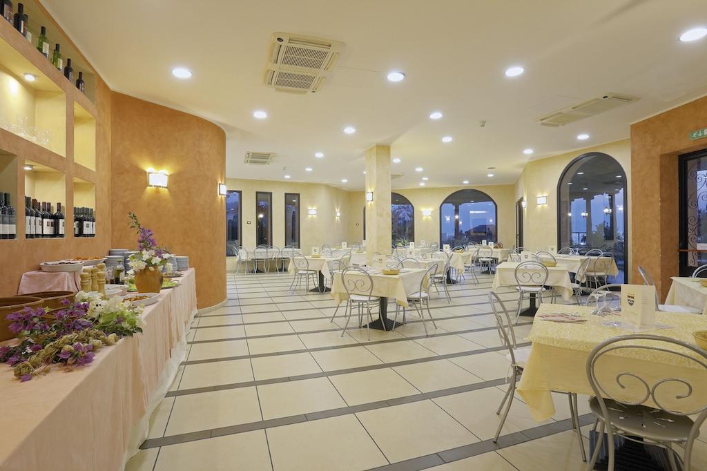 מלון זמברונה Bv Borgo Del Principe מראה חיצוני תמונה